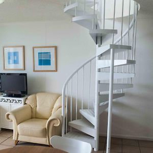 One Bedroom Ocean View Roof Top Apartment